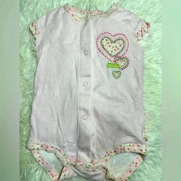 GIRLS 9 Months 1-Piece Bodysuit Pink Gingham-Flower Trim & Ruffle - Picture 1 of 6